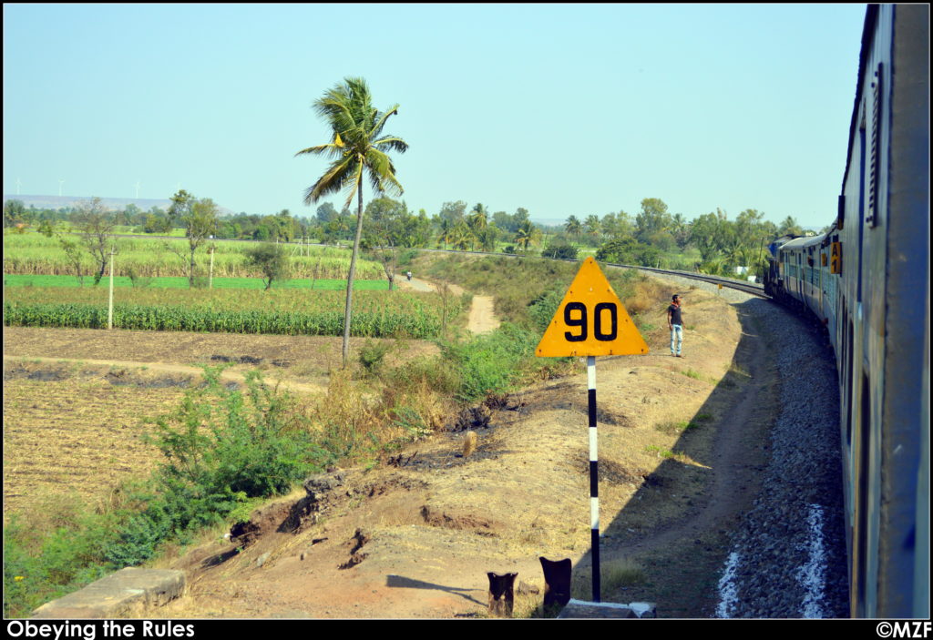 Onboard Gandhidham Express: Somewhere Between Hubli & Belgaum