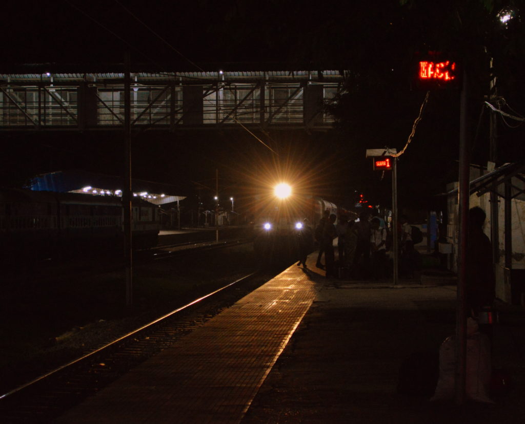 12190 Mahakaushal Express