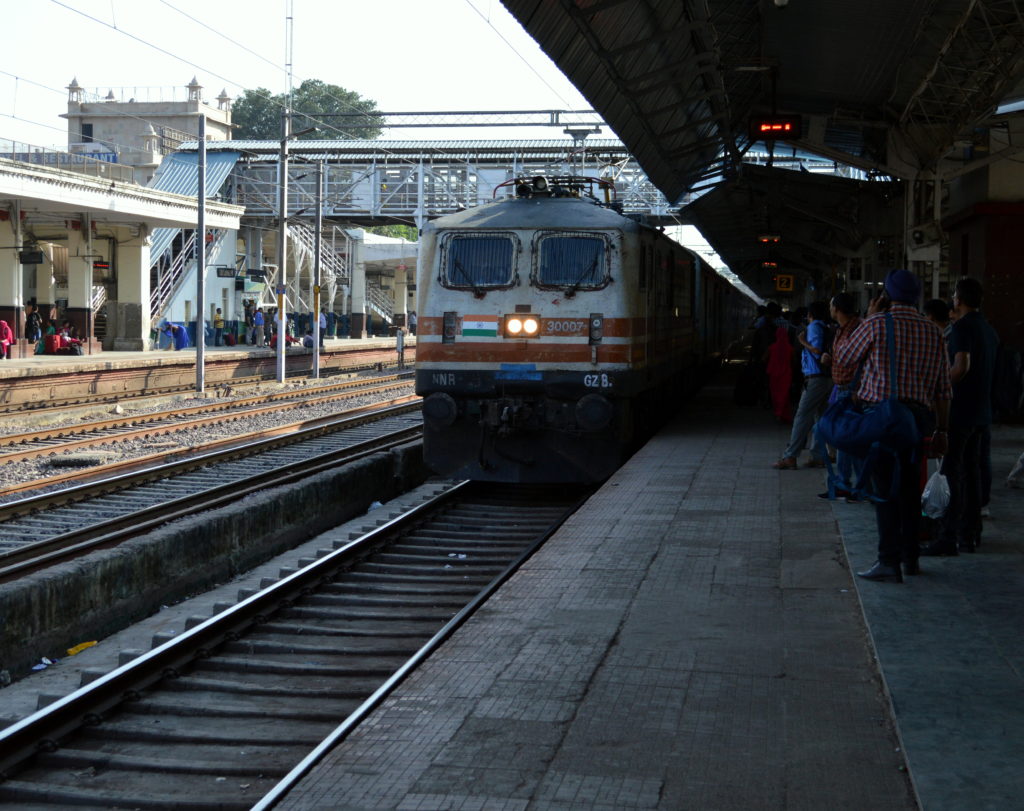 12049 Gatimaan Exp.